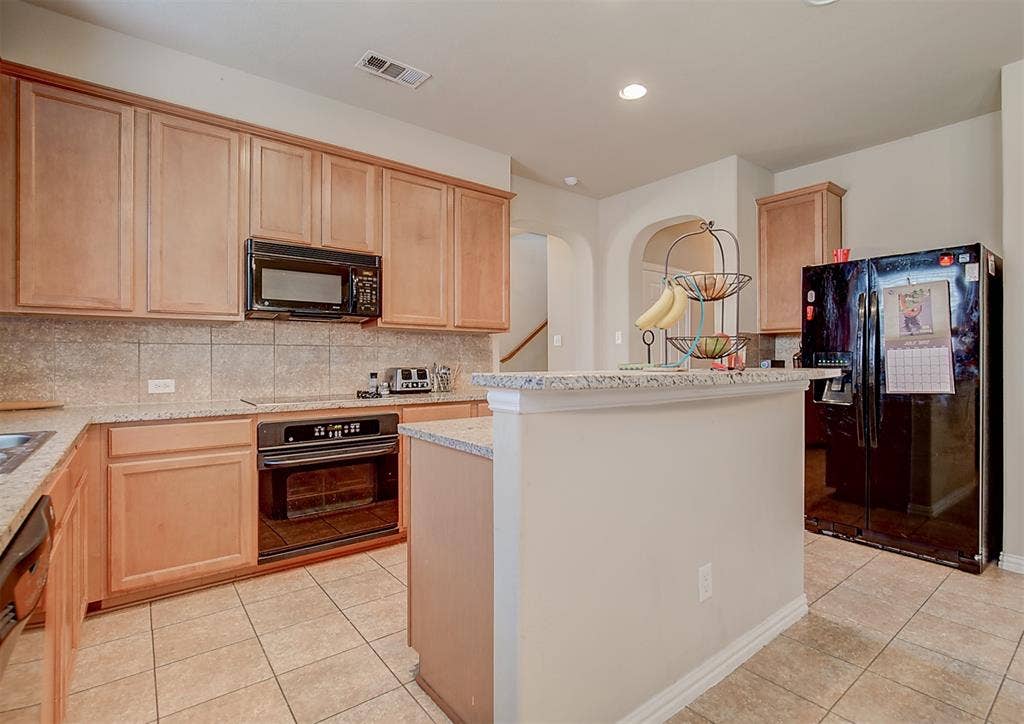 2832 Gooseberry Drive, Plano, TX 75074 2832 Gooseberry Drive, Plano, TX 75074