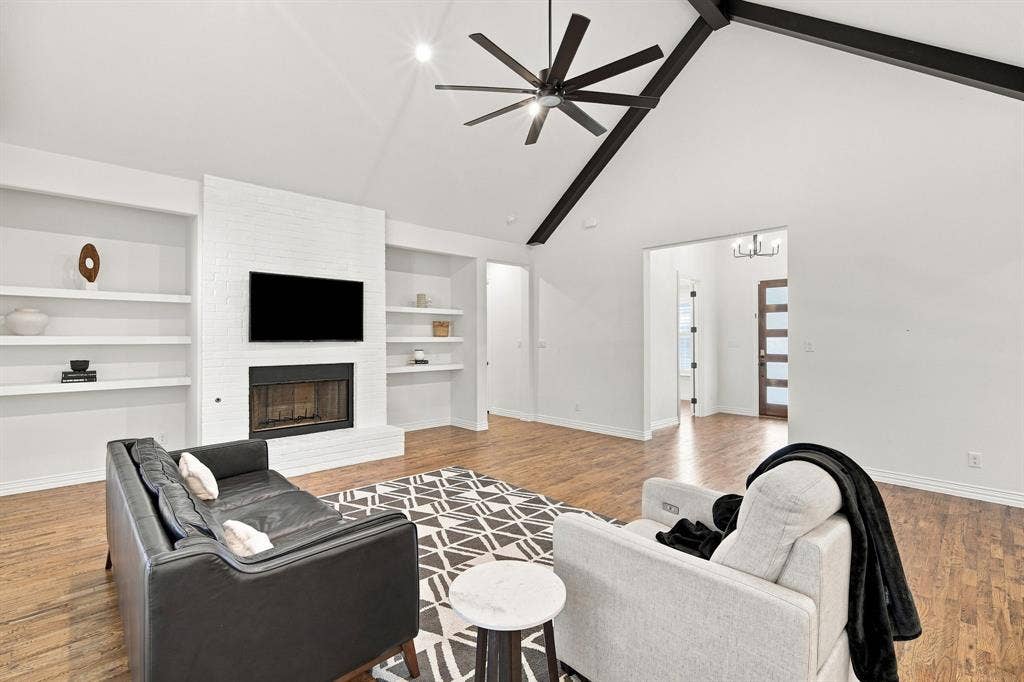 4231 Spring Garden Road, Midlothian, TX 76065 4231 Spring Garden Road, Midlothian, TX 76065