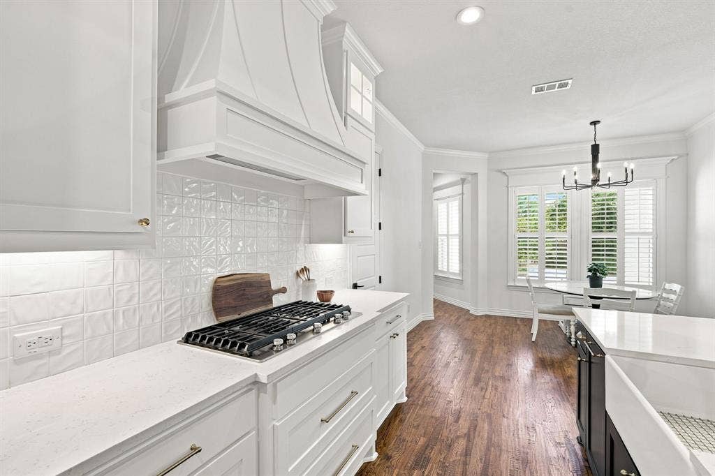 4231 Spring Garden Road, Midlothian, TX 76065 4231 Spring Garden Road, Midlothian, TX 76065