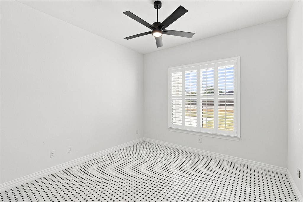 4231 Spring Garden Road, Midlothian, TX 76065 4231 Spring Garden Road, Midlothian, TX 76065