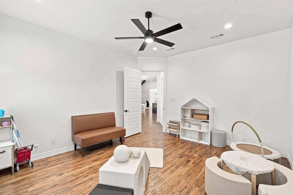 4231 Spring Garden Road, Midlothian, TX 76065 4231 Spring Garden Road, Midlothian, TX 76065
