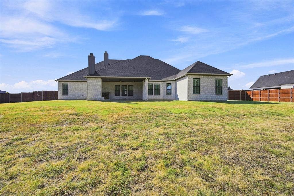 4231 Spring Garden Road, Midlothian, TX 76065 4231 Spring Garden Road, Midlothian, TX 76065