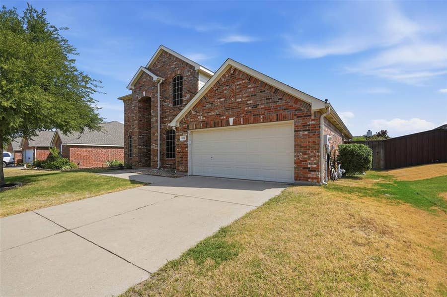 Property photo for 404 Tarpan Trail, Celina, TX