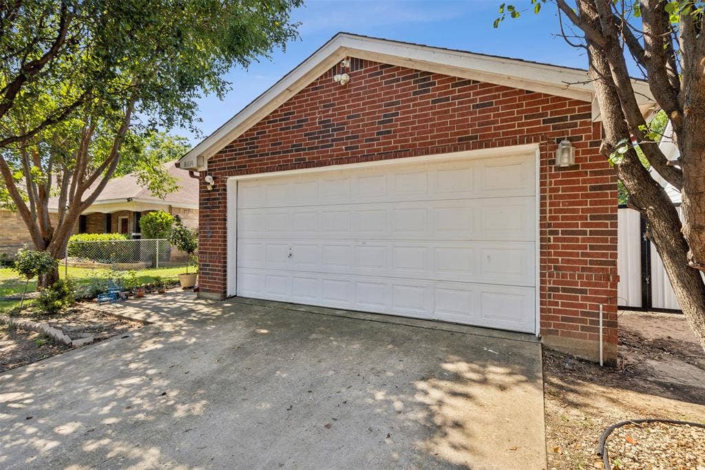 8614 Torreon Court, Dallas, TX 75217 8614 Torreon Court, Dallas, TX 75217