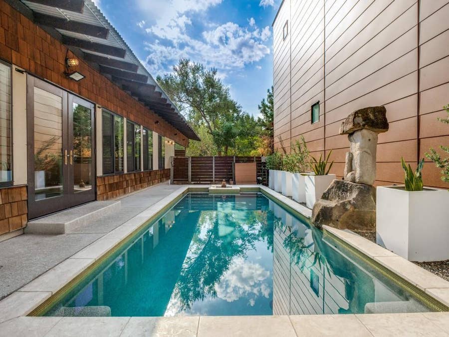 Property photo for 43 Vanguard Way, Dallas, TX