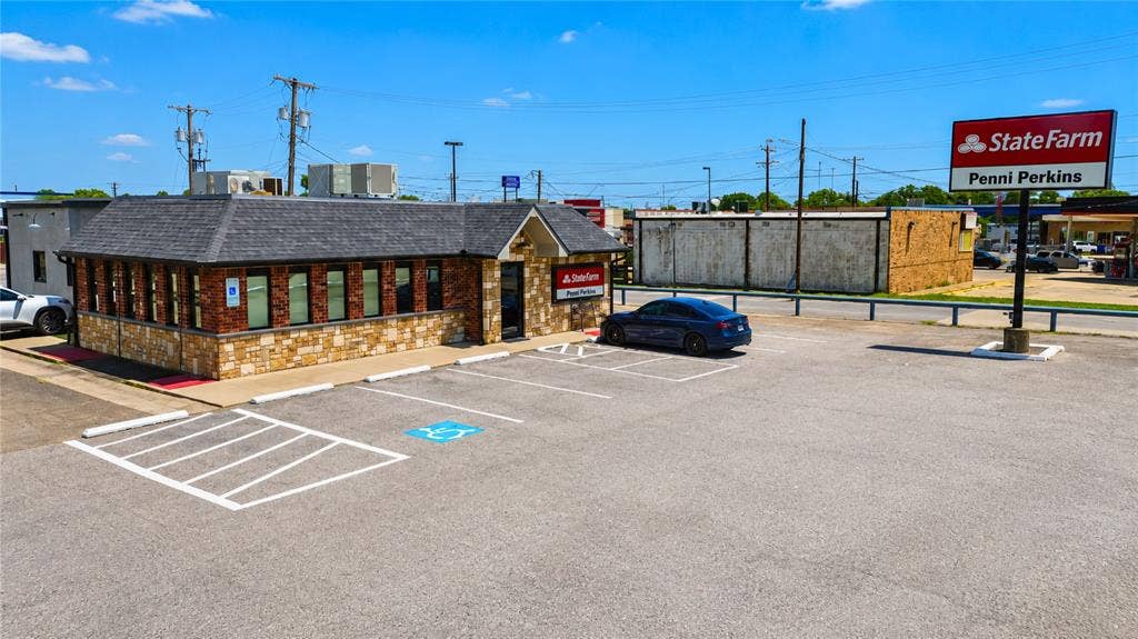 2814 Terrell Road, Greenville, TX 75402