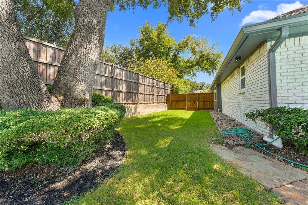 17209 Graystone Drive, Dallas, TX 75248 17209 Graystone Drive, Dallas, TX 75248
