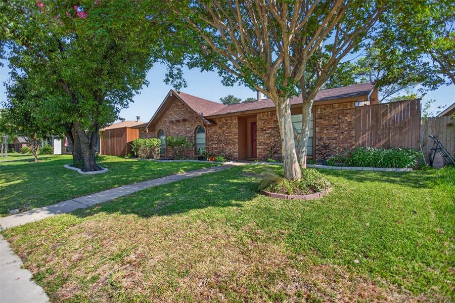 Property photo for 9009 Willowbrook Drive, Rowlett, TX