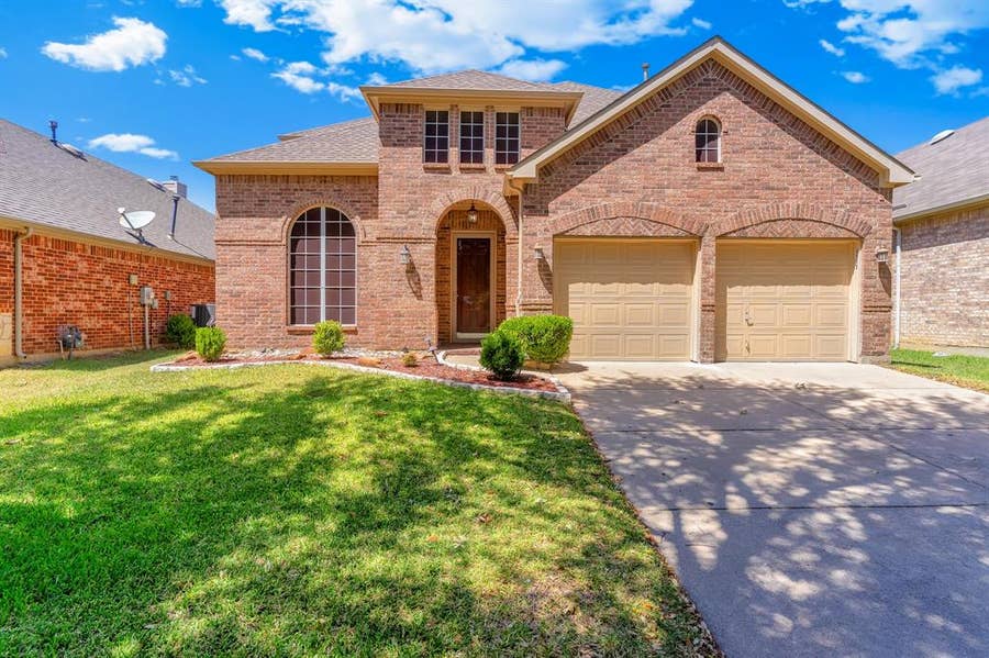 Property photo for 4512 Adobe Drive, Fort Worth, TX