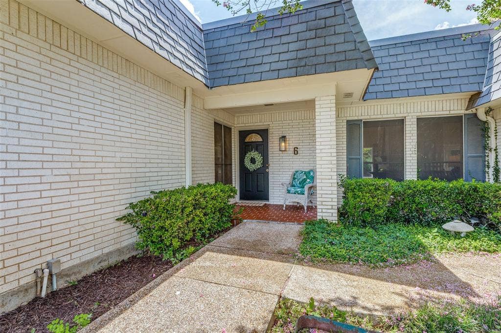 6 Crosslands Road, Benbrook, TX 76132 6 Crosslands Road, Benbrook, TX 76132