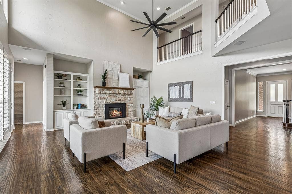 2206 Clearspring Drive N, Irving, TX 75063 2206 Clearspring Drive N, Irving, TX 75063