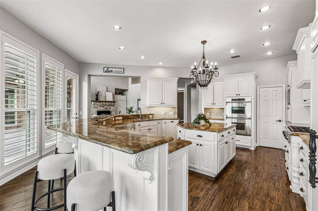 2206 Clearspring Drive N, Irving, TX 75063 2206 Clearspring Drive N, Irving, TX 75063