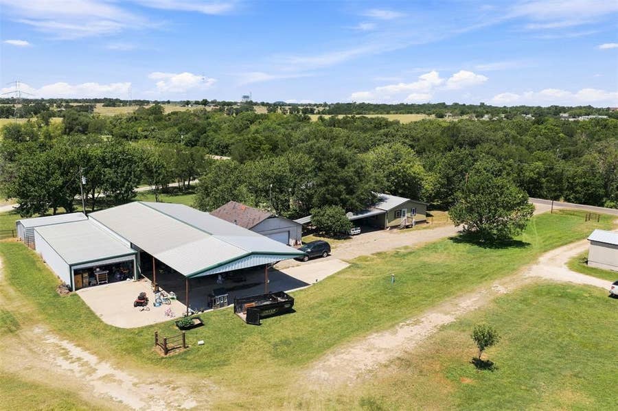 Property photo for 252 Blackland Road, Riesel, TX