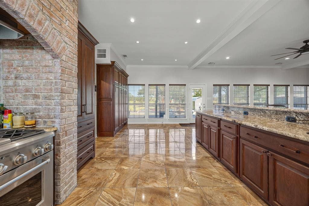 141 Creekview Lane, Crandall, TX 75114 141 Creekview Lane, Crandall, TX 75114