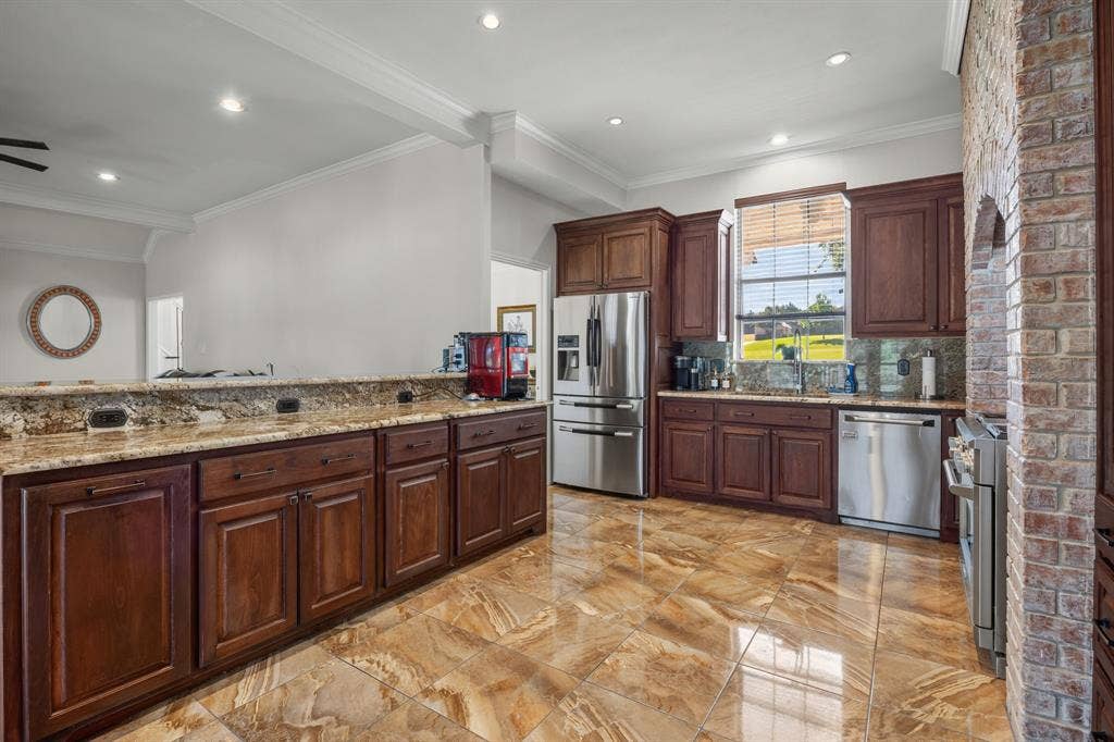 141 Creekview Lane, Crandall, TX 75114 141 Creekview Lane, Crandall, TX 75114