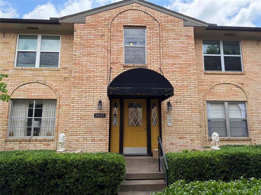 Property photo for 5835 Sandhurst Lane, #D, Dallas, TX