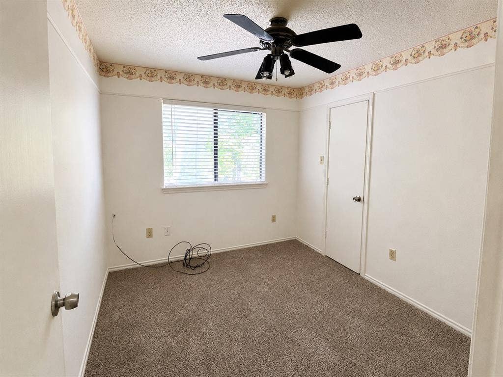 530 Rawls Circle, Irving, TX 75061 530 Rawls Circle, Irving, TX 75061