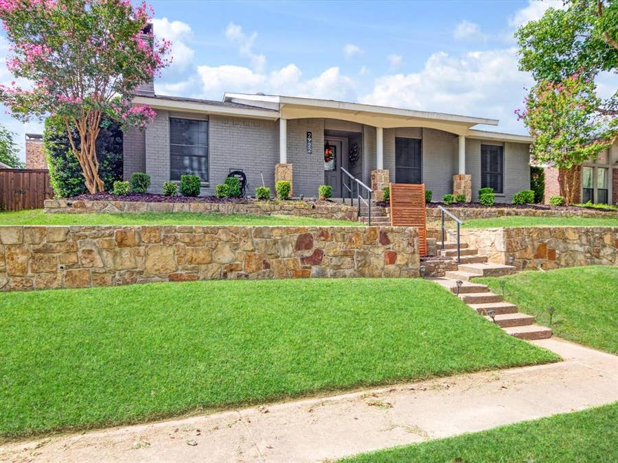 Property photo for 2922 Spring Brook Drive, Garland, TX
