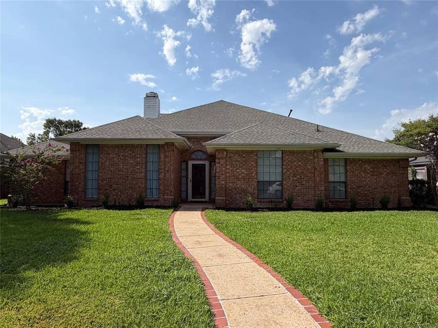Property photo for 2204 Valcourt Drive, Plano, TX
