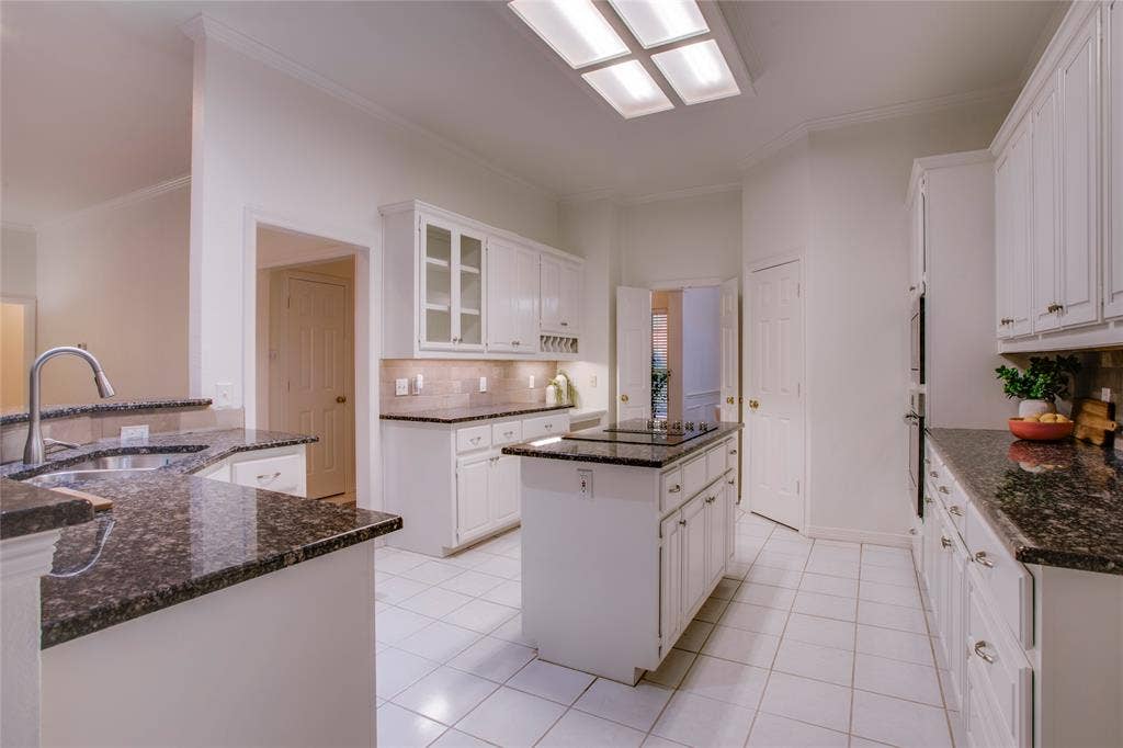 2116 Glendale Drive, Plano, TX 75023 2116 Glendale Drive, Plano, TX 75023