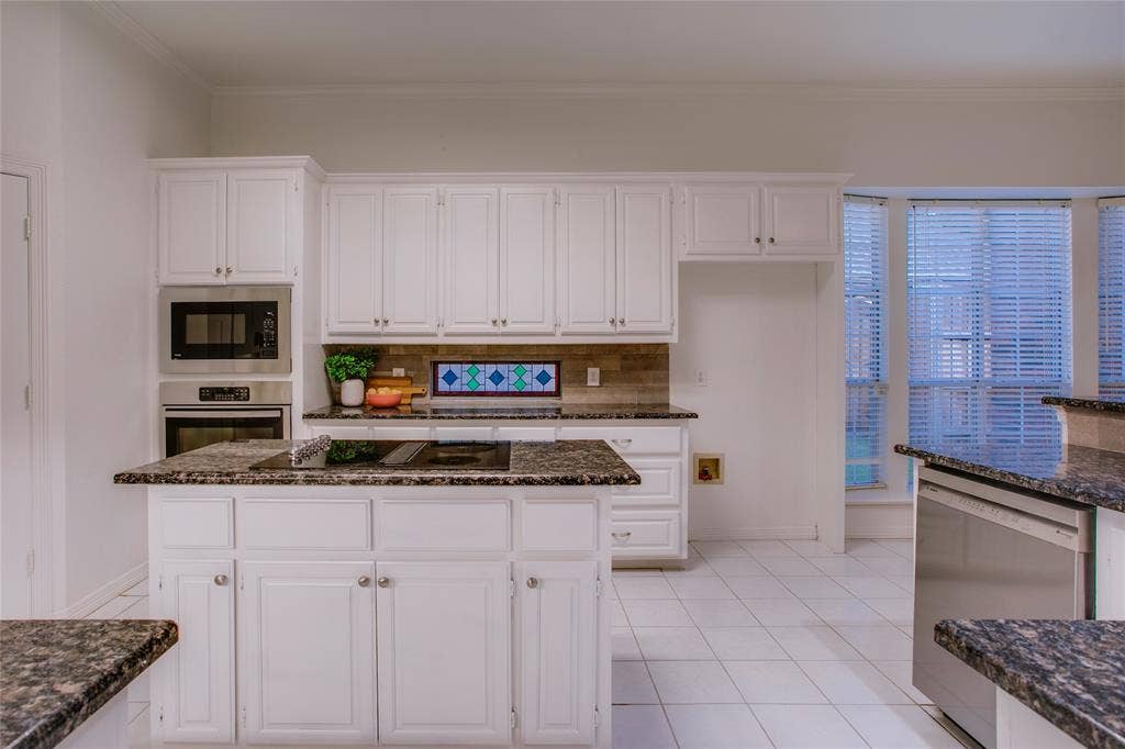 2116 Glendale Drive, Plano, TX 75023 2116 Glendale Drive, Plano, TX 75023