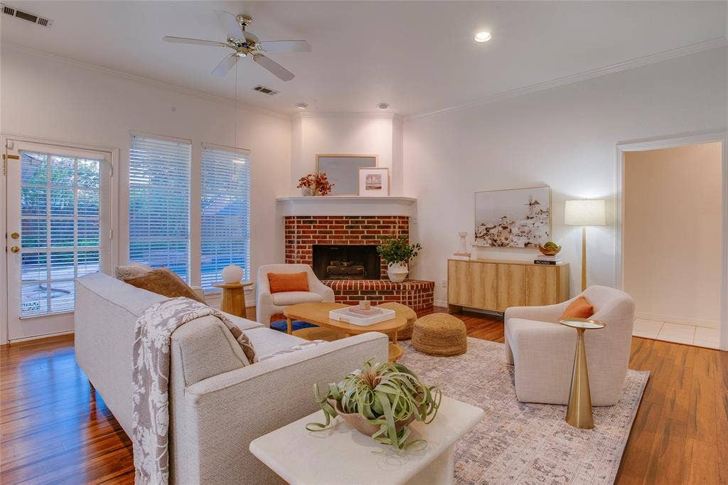 2116 Glendale Drive, Plano, TX 75023 2116 Glendale Drive, Plano, TX 75023