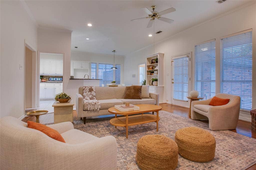 2116 Glendale Drive, Plano, TX 75023 2116 Glendale Drive, Plano, TX 75023