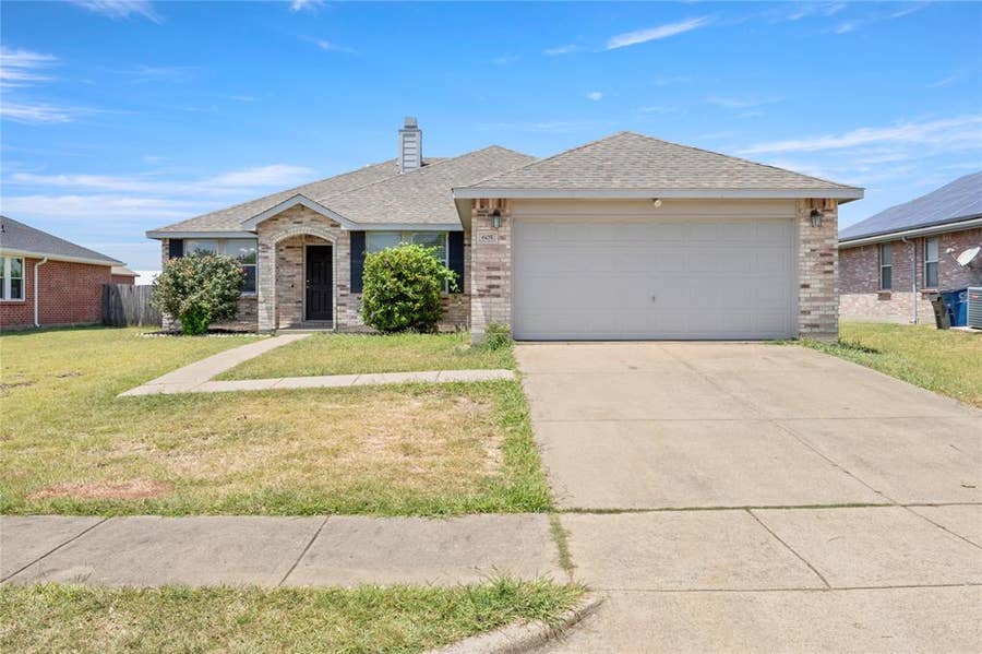 Property photo for 605 Hanceville Way, Wylie, TX