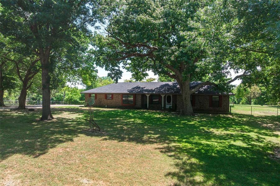Property photo for 1433 Nature Way, Princeton, TX