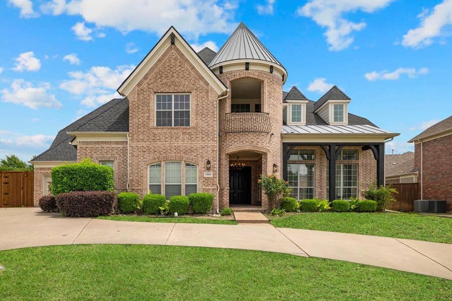 Property photo for 1006 Cardinal Court, Murphy, TX