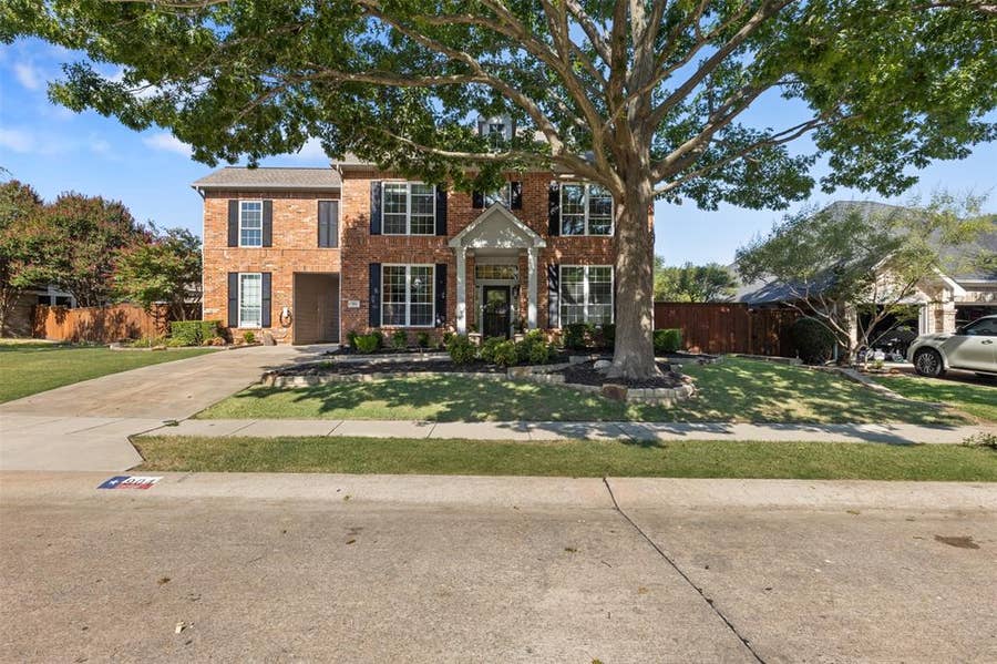 Property photo for 904 Autumn Ridge Drive, McKinney, TX