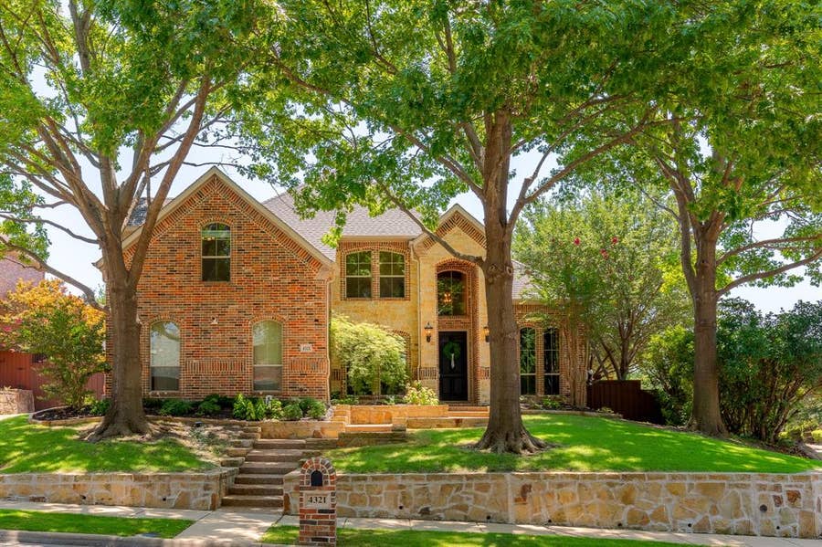 Property photo for 4321 Landsdowne Drive, McKinney, TX