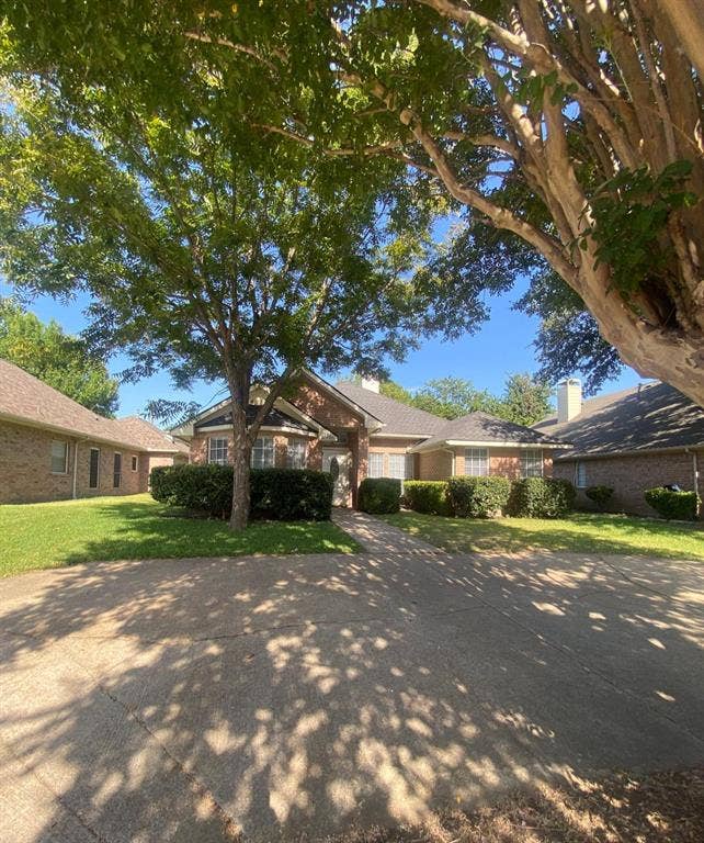 Property photo for 17804 Hillcrest Road, Dallas, TX