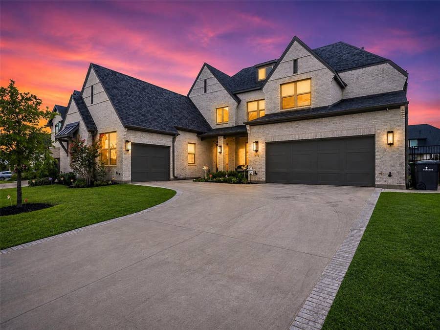 Property photo for 321 Atherton Court, Prosper, TX