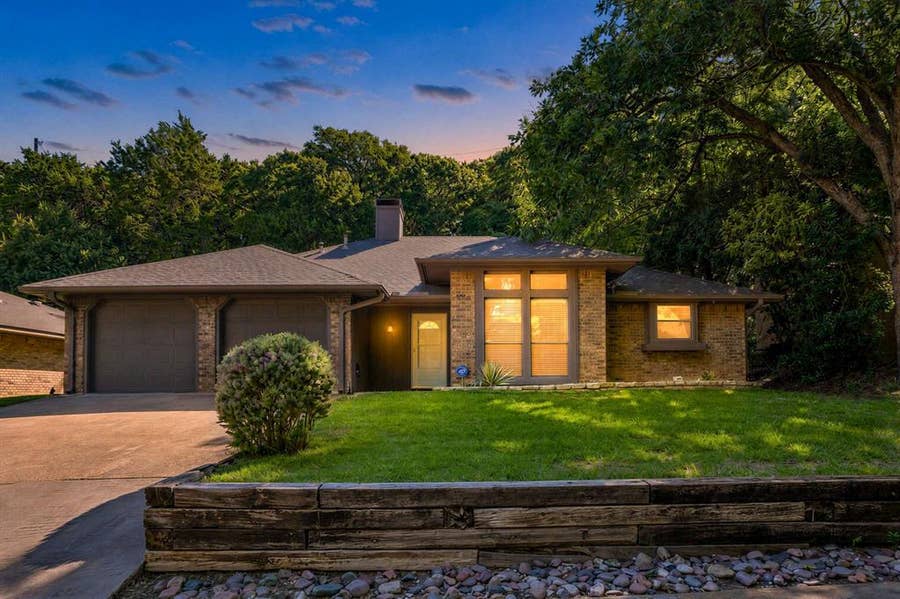 Property photo for 824 Cherlynne Drive, Cedar Hill, TX