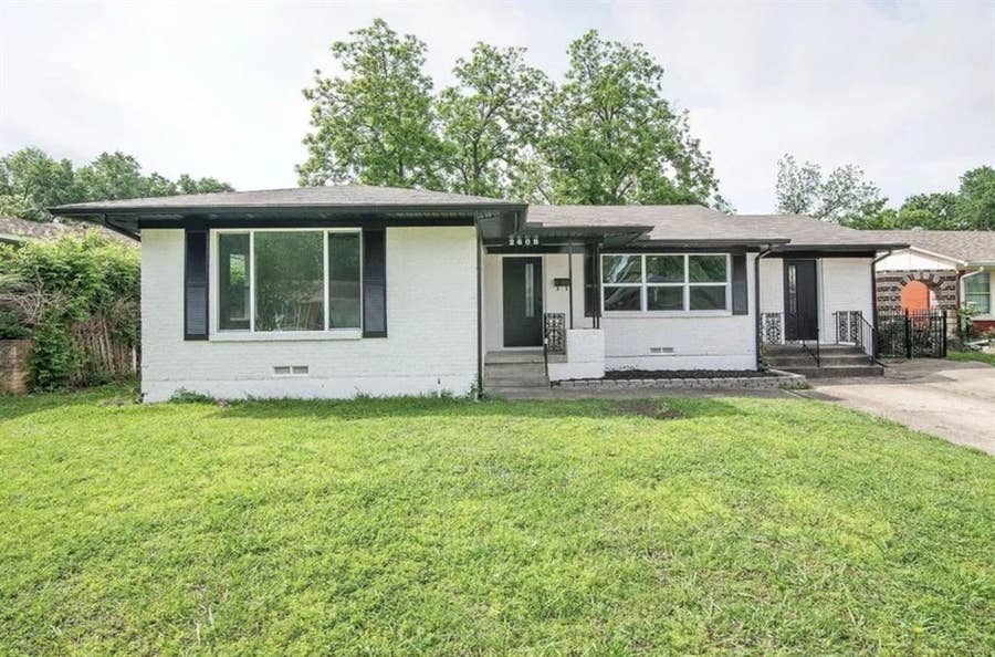 Property photo for 2608 Lockhart Avenue, Dallas, TX