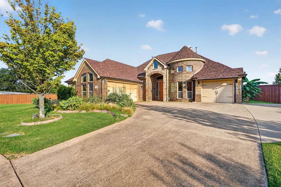 Property photo for 3158 Luchenbach Trail, Rockwall, TX