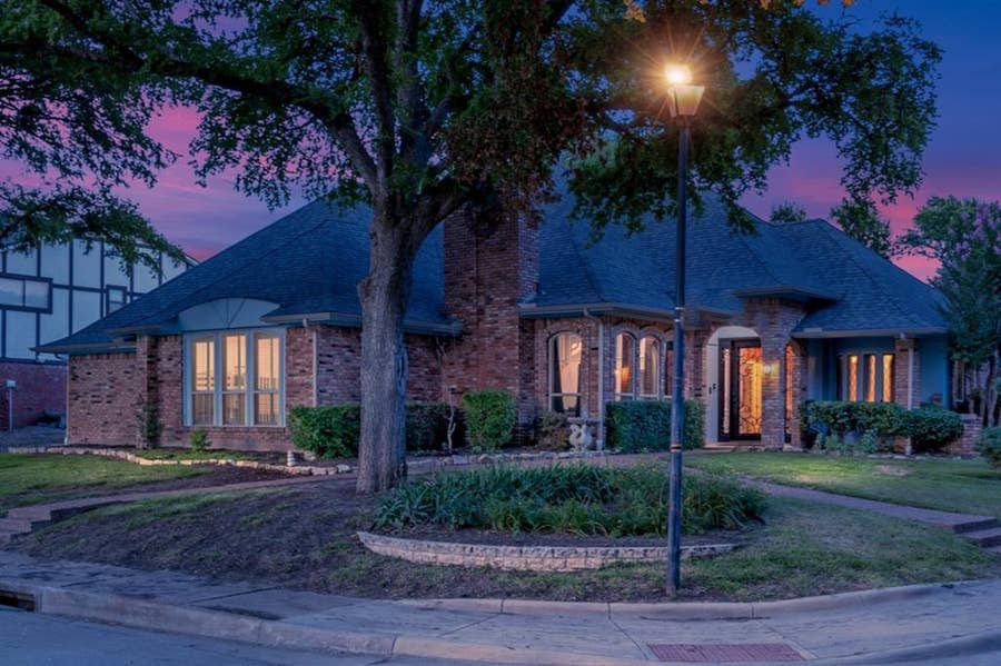 Property photo for 18104 Aramis Lane, Dallas, TX
