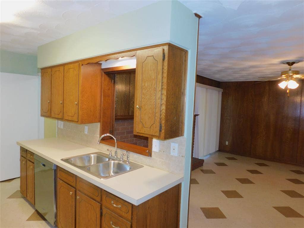 2445 Eastbrook Drive, Mesquite, TX 75150 2445 Eastbrook Drive, Mesquite, TX 75150