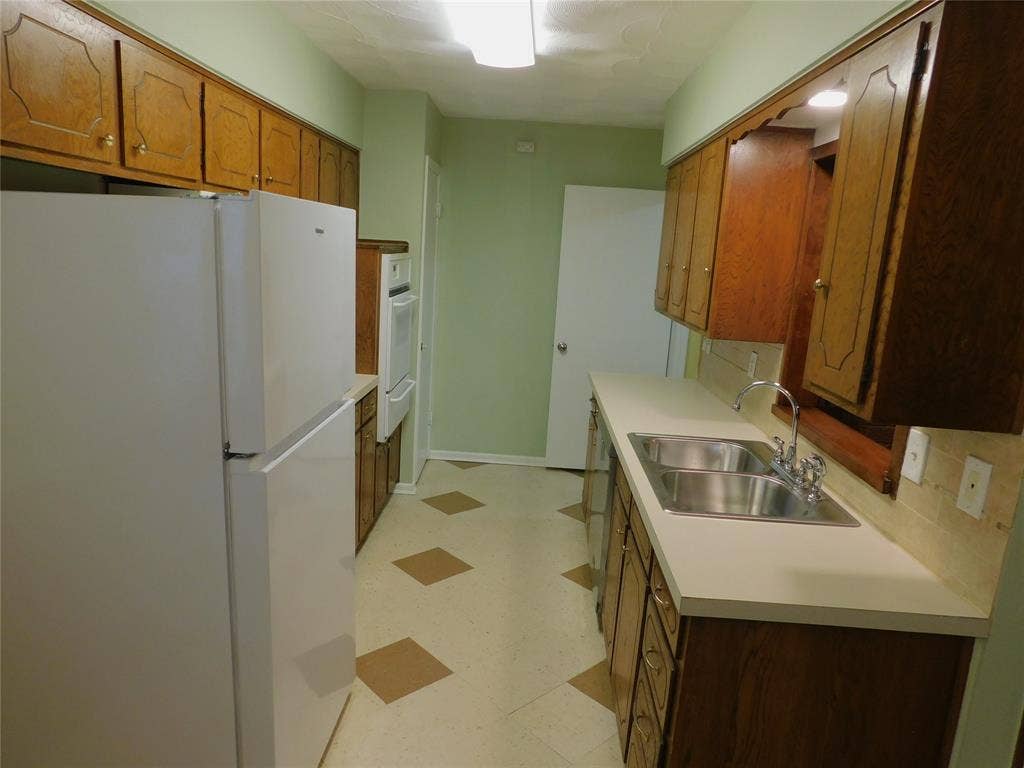 2445 Eastbrook Drive, Mesquite, TX 75150 2445 Eastbrook Drive, Mesquite, TX 75150