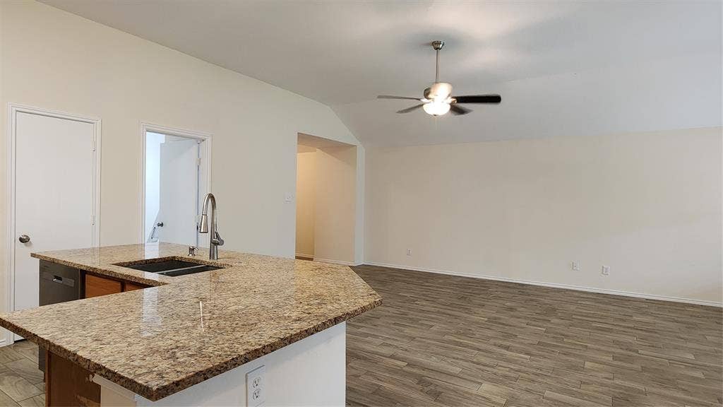 2304 Hayes Street, McKinney, TX 75071 2304 Hayes Street, McKinney, TX 75071
