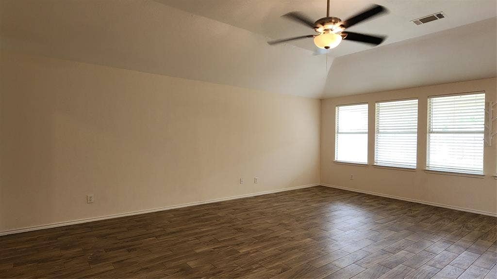 2304 Hayes Street, McKinney, TX 75071 2304 Hayes Street, McKinney, TX 75071