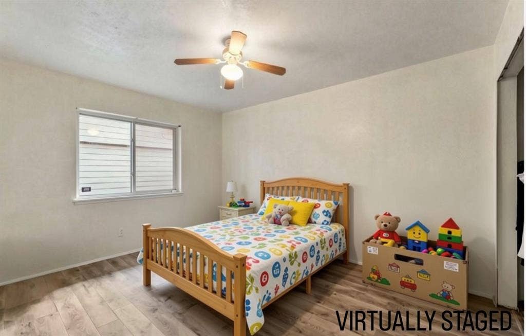 Virtually staged. Existing furnishings digitally removed and virtual furnishings added.
