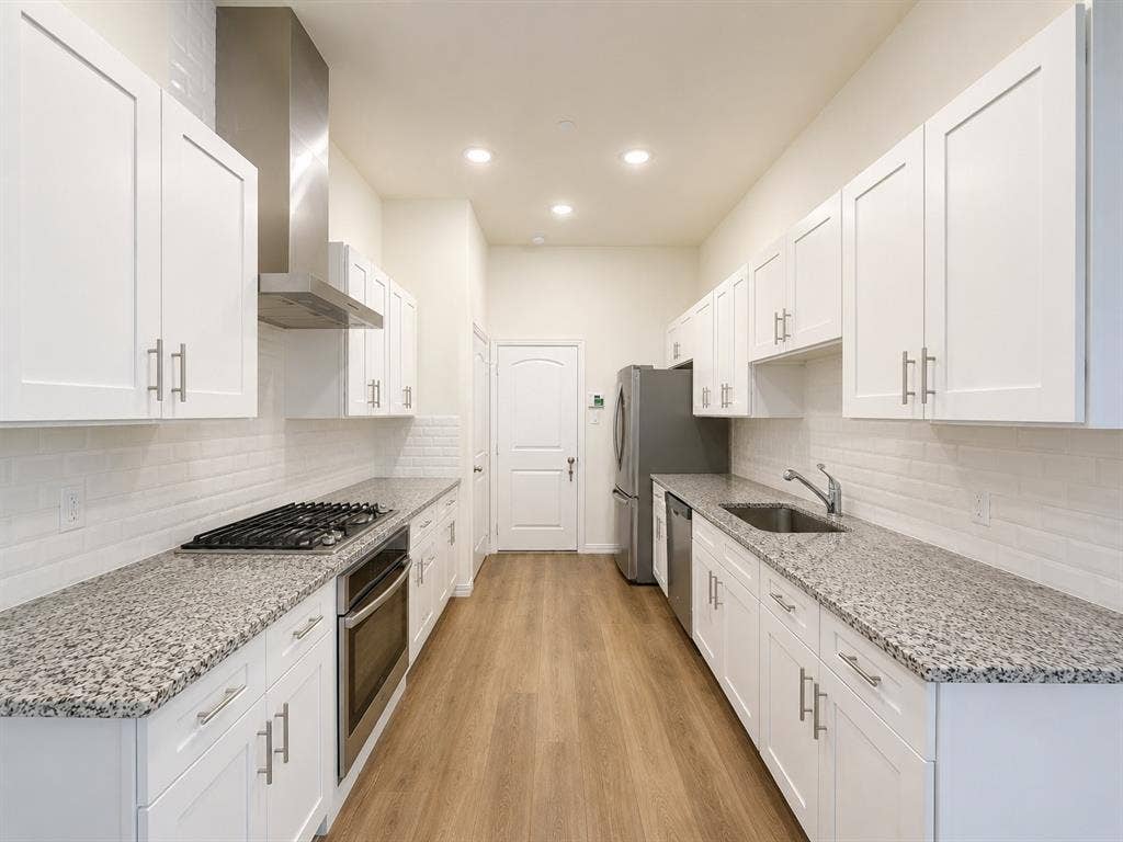 2016 Bethlehem Street, Irving, TX 75061