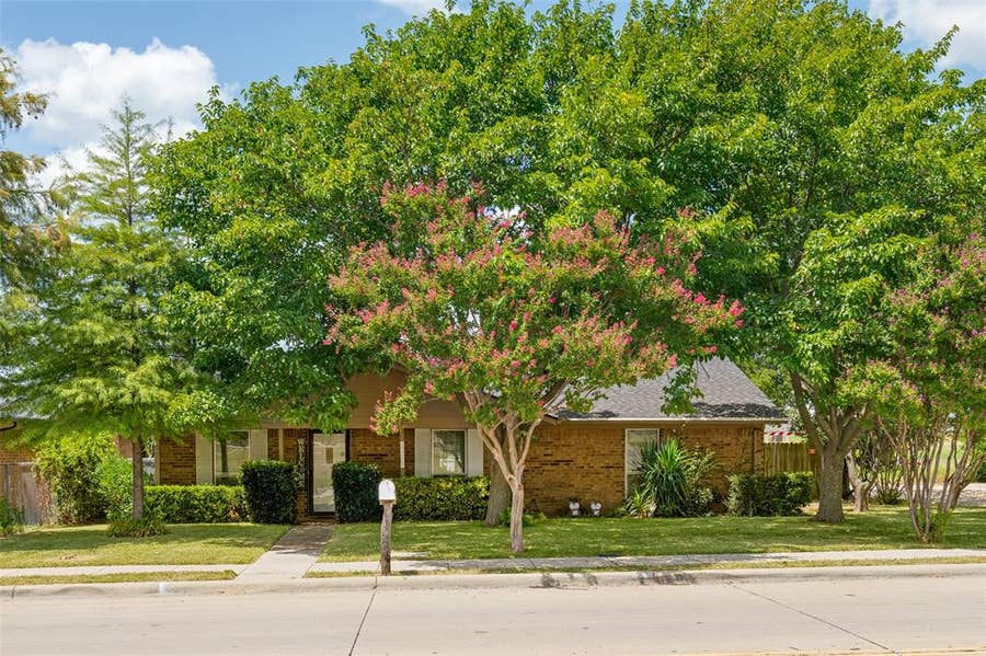 Property photo for 6700 Sayle Street, Greenville, TX