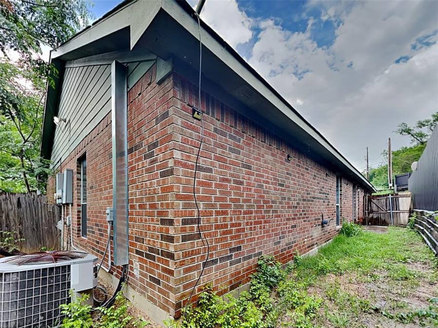 Property photo for 2955 Loving Avenue, Fort Worth, TX