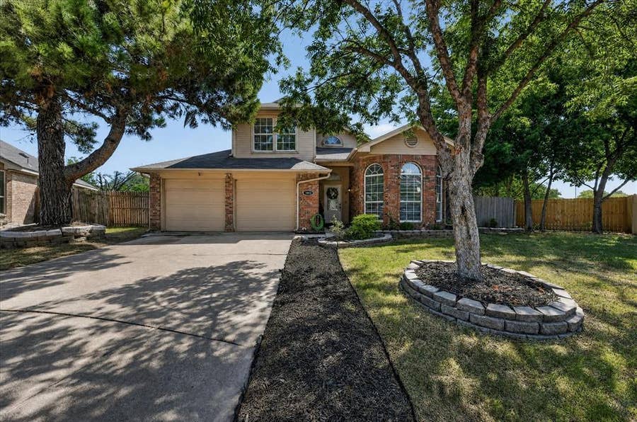 Property photo for 1912 Stallion Court, Keller, TX