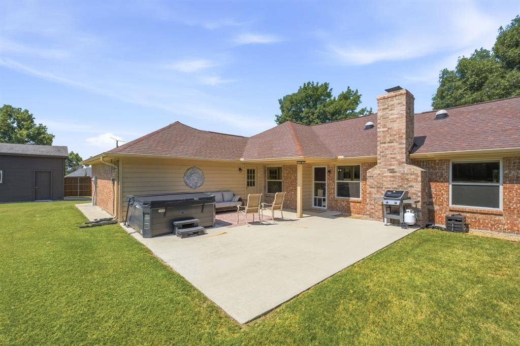 220 Dale Drive, New Hope, TX 75071 220 Dale Drive, New Hope, TX 75071
