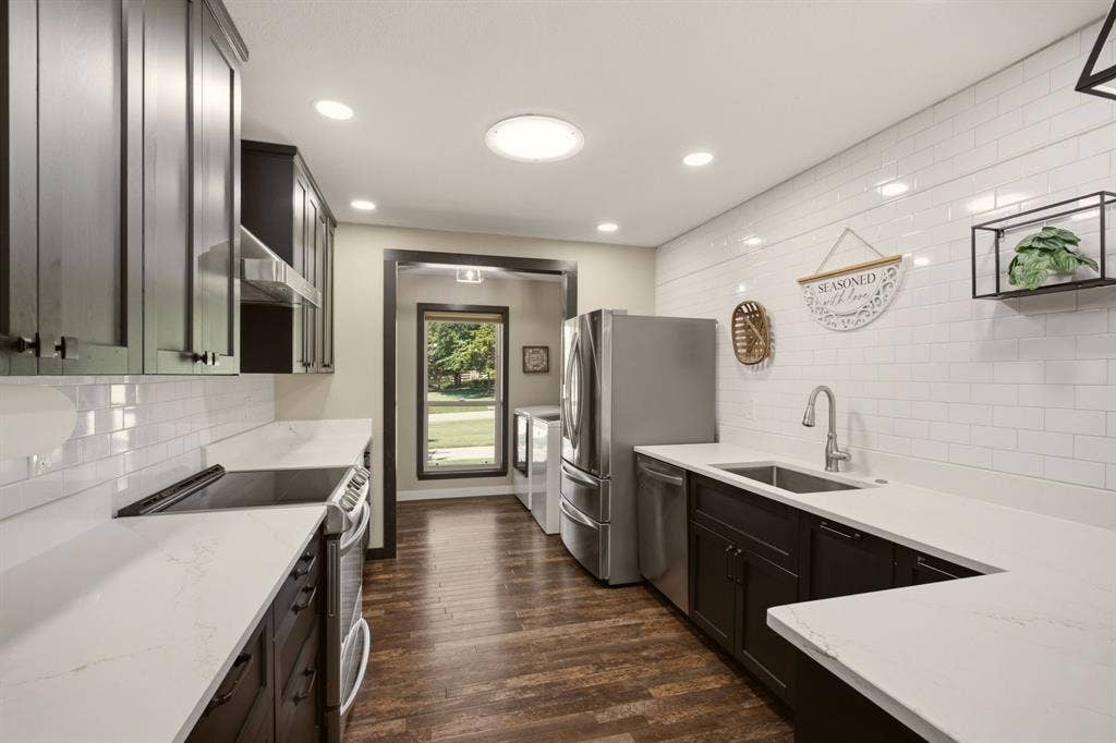 220 Dale Drive, New Hope, TX 75071 220 Dale Drive, New Hope, TX 75071