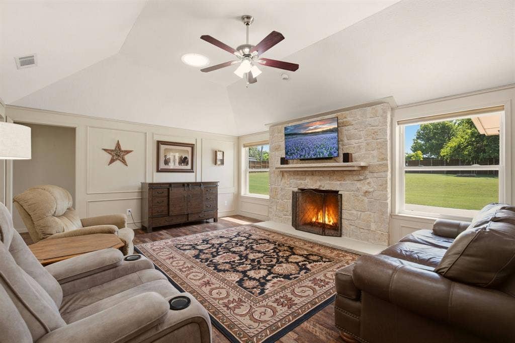 220 Dale Drive, New Hope, TX 75071 220 Dale Drive, New Hope, TX 75071